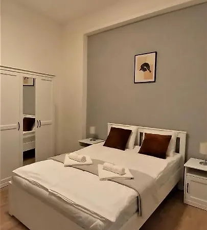 Quiet And Private Studio In The Center * בודפשט